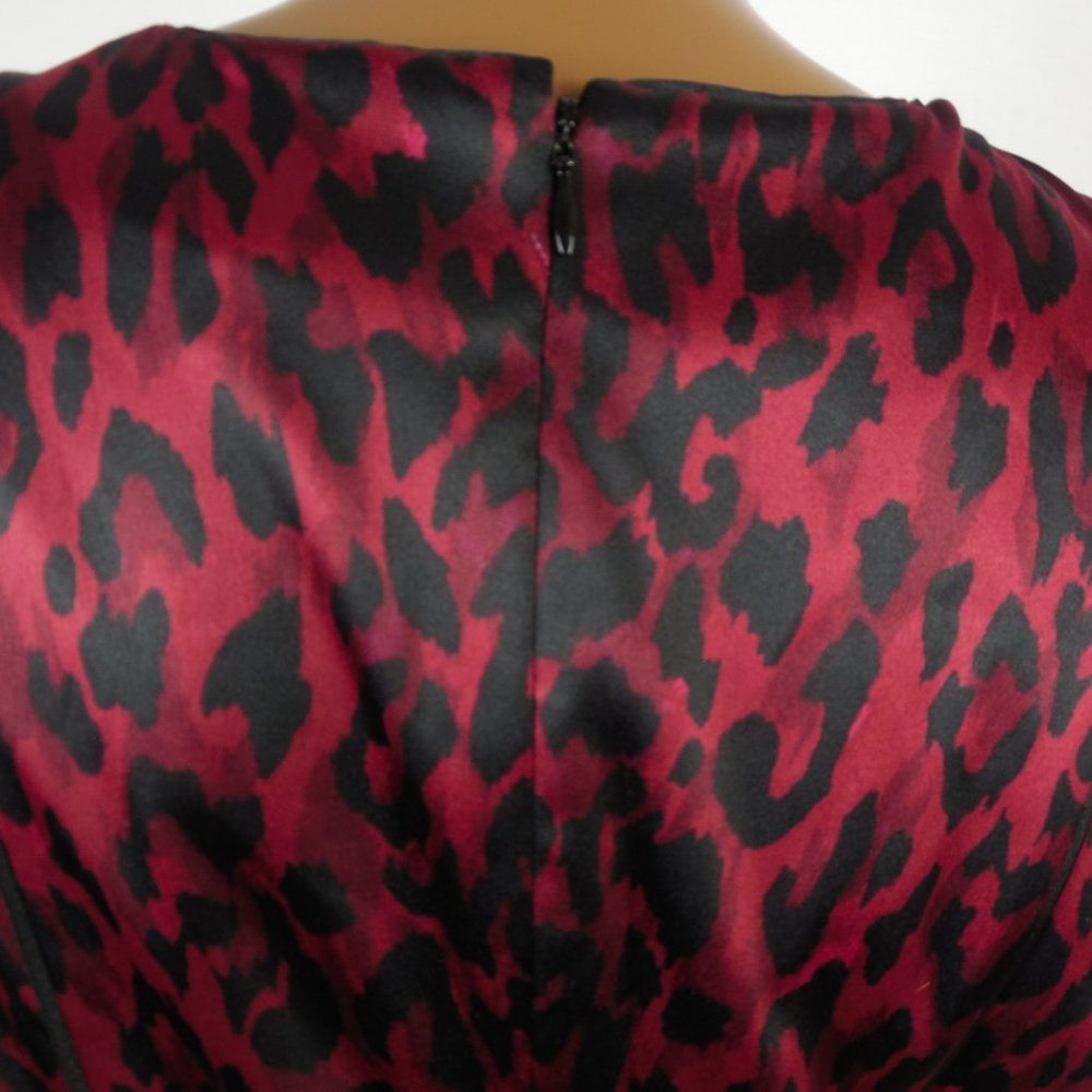 WHBM Women's Top L/14 Red/Black Animal - Picture 6 of 8